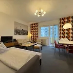 M M Central Vintage Family, Handwerker Und Monteure Apartments